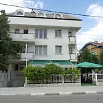 Niko Hotel